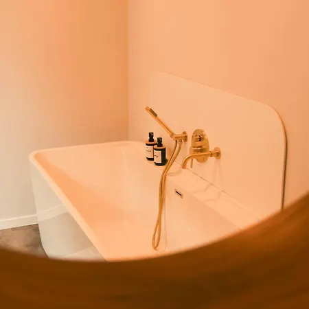 Σπίτι διακοπών Chapitre V Le *